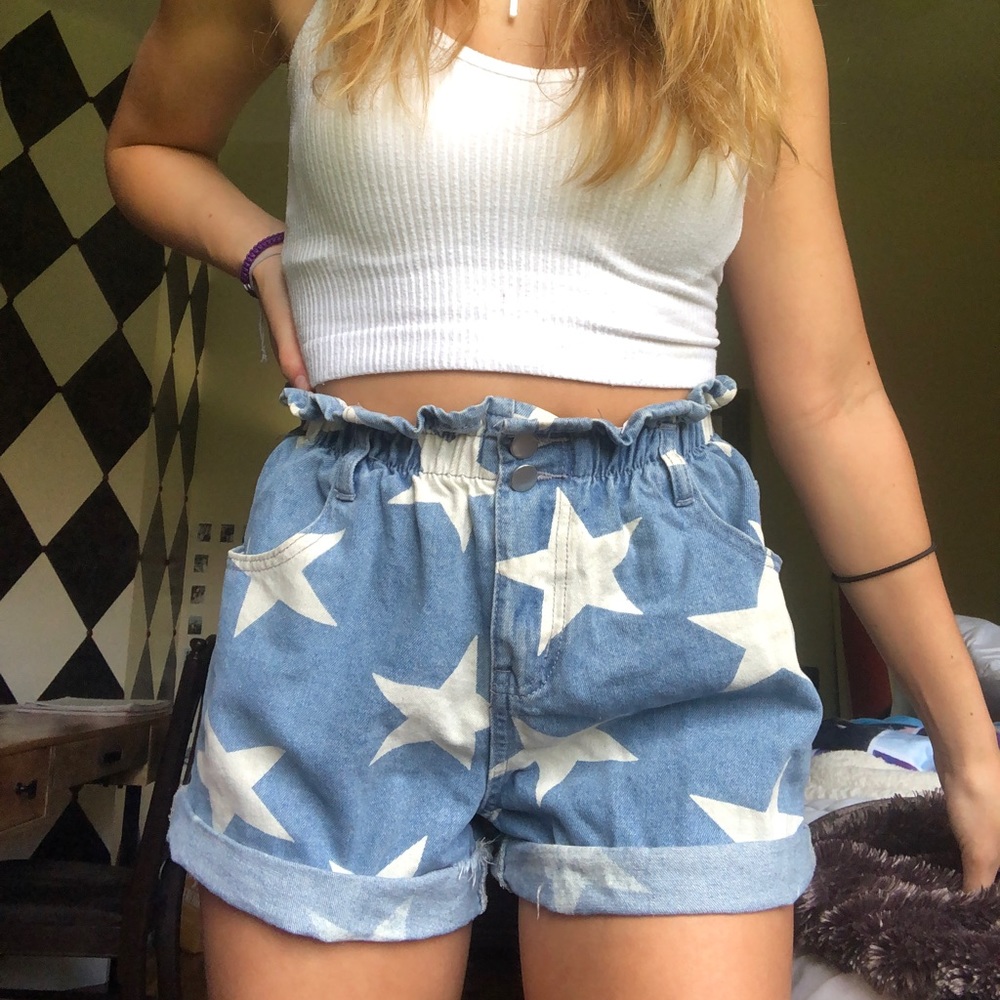 Princess Polly brand new star jean shorts size 8